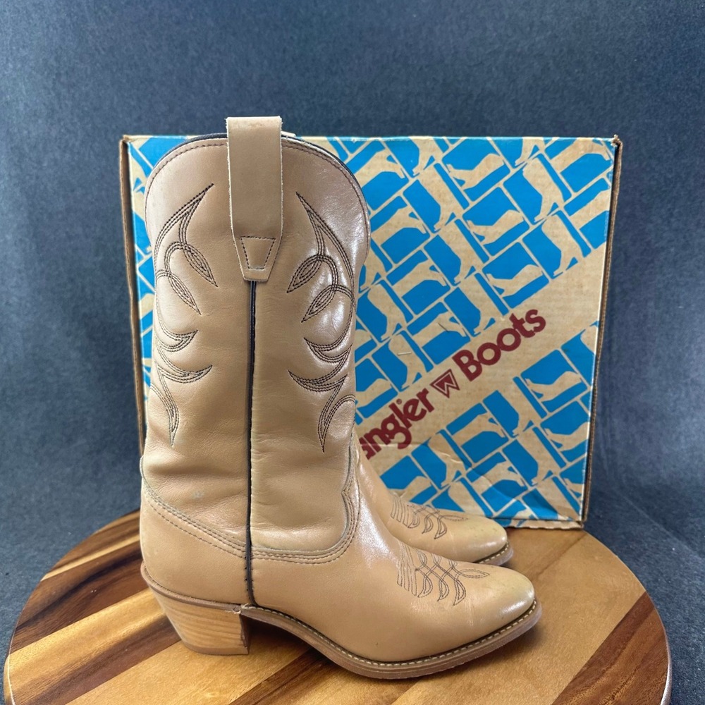 Wrangler Vintage Tan Leather Western Cowboy Boots Womens Size 6.5M W Box 4433